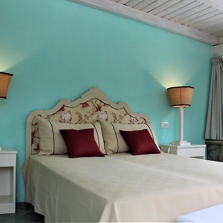 Residence Les Oliviers Porto Azzurro Extérieur photo