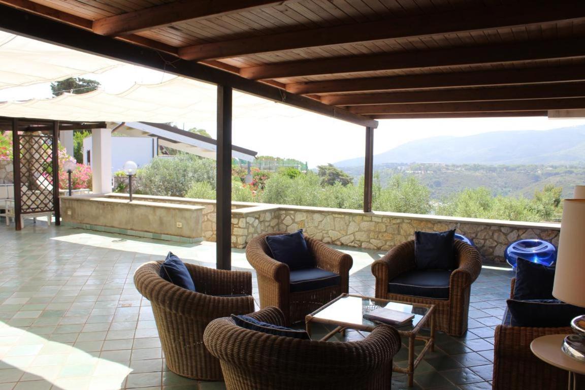 Residence Les Oliviers Porto Azzurro Extérieur photo