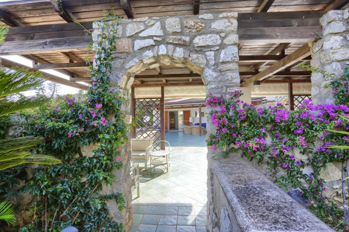 Residence Les Oliviers Porto Azzurro Extérieur photo