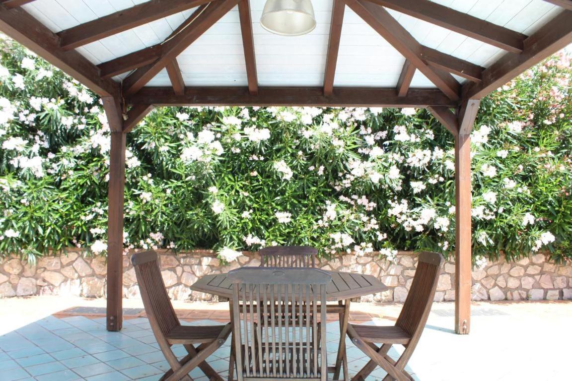 Residence Les Oliviers Porto Azzurro Extérieur photo