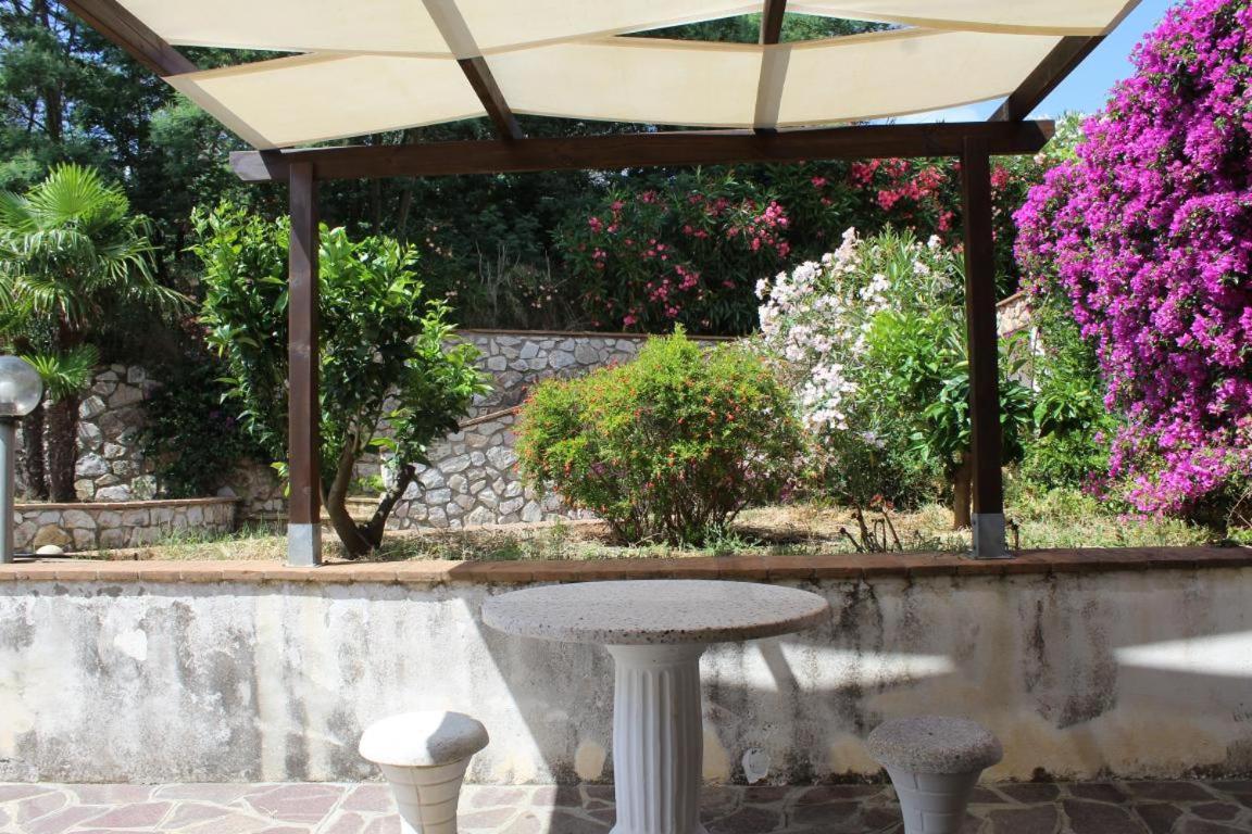 Residence Les Oliviers Porto Azzurro Extérieur photo