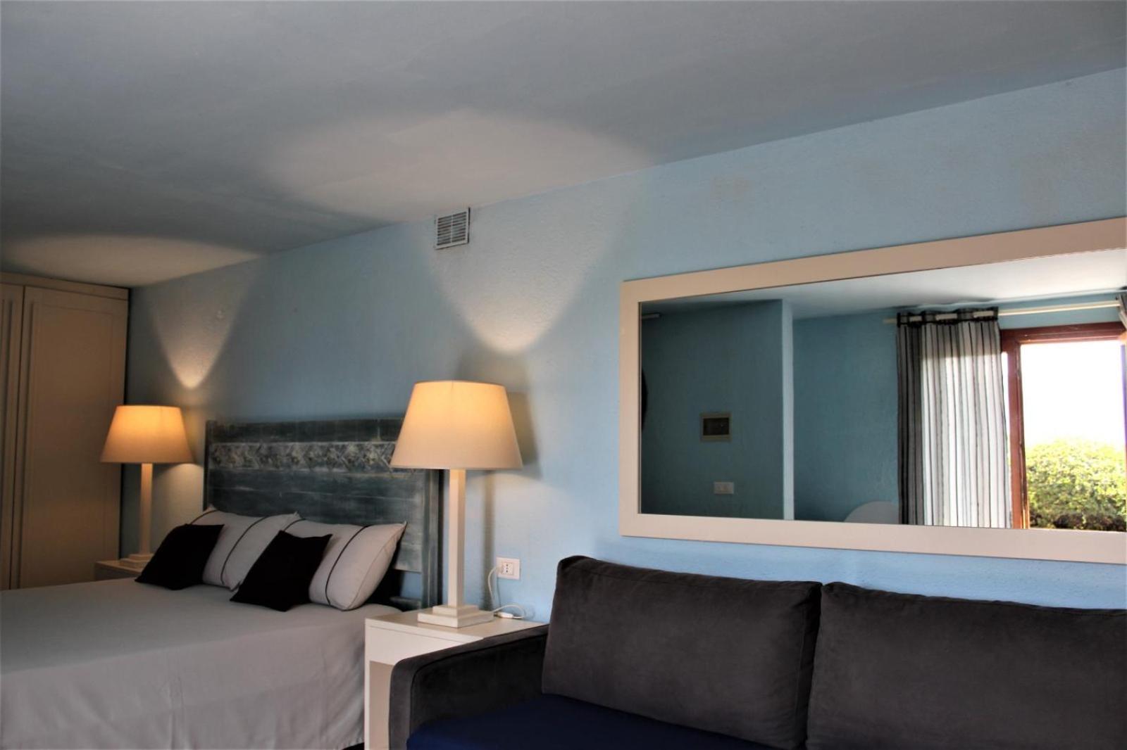 Residence Les Oliviers Porto Azzurro Extérieur photo